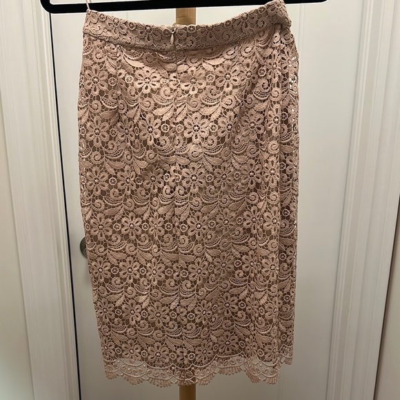 [WOMEN] UNIQLO Lace Pencil Skirt - Picture 3 of 3